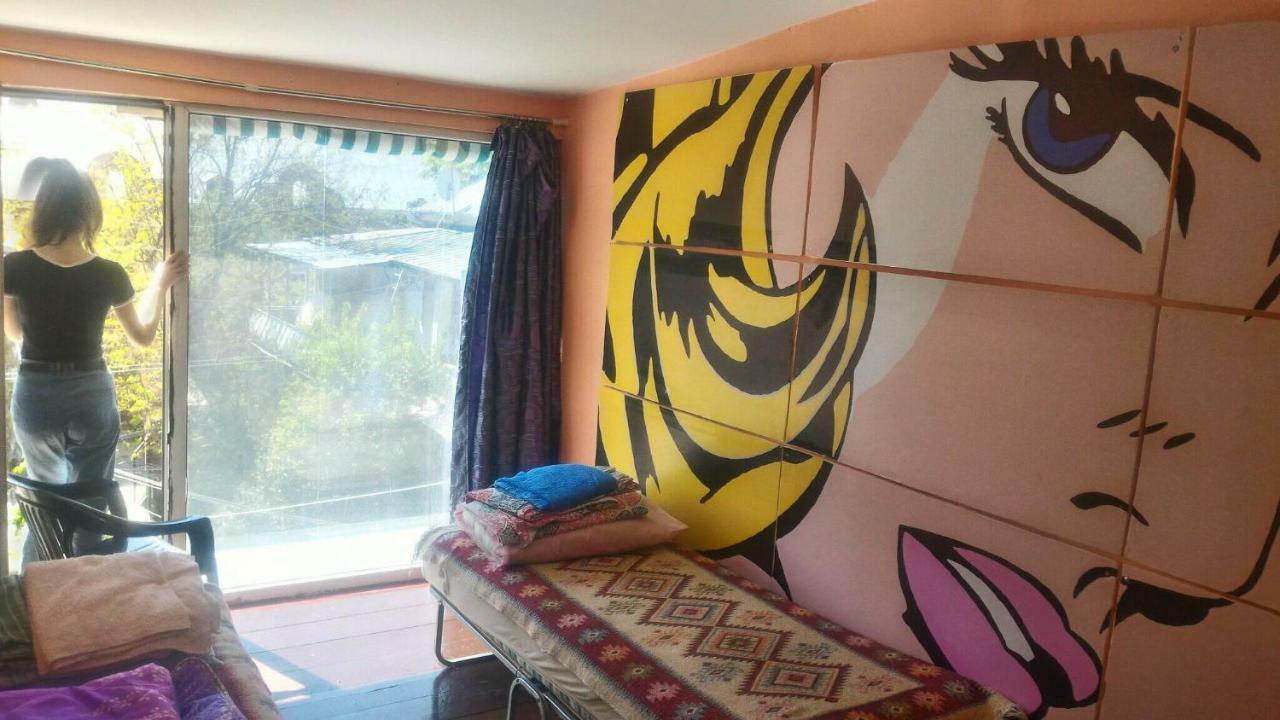 Green Stairs Guest House تبليسي المظهر الخارجي الصورة